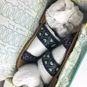 Jack Rogers Adair Black Mint Leather Sandals